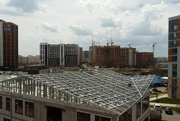 Каркас реконструируемой стропильной системы детского сада из ЛСТК APROFIL в Астане
