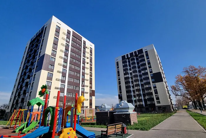 Линеарные панели APROFIL в облицовке домов ЖК «Гуль-Ана» в Алматы