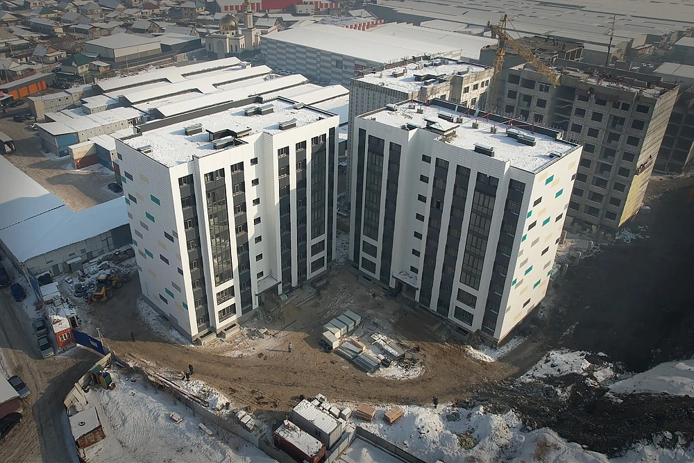 Линеарные панели APROFIL в облицовке жилого комплекса «Ожет» в Алматы